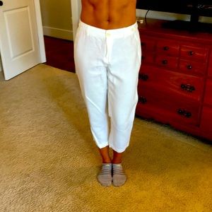 Banana Republic white linen Capri trouser